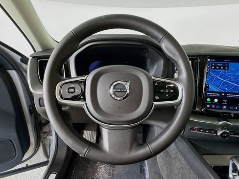 Used 2025 Volvo XC60 B5 Plus AWD/4WD image 11