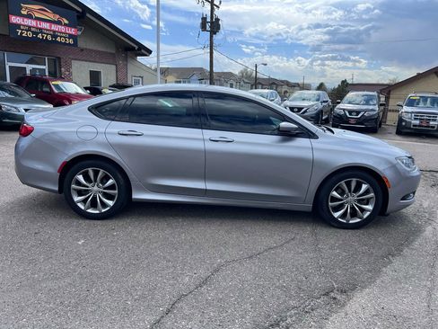 Used 2015 Chrysler 200 S image 9