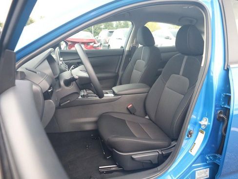 New 2025 Nissan Sentra SV image 8