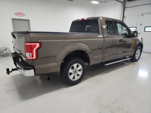Used 2015 Ford F150 XLT w/ Equipment Group 301A Mid RWD image 11