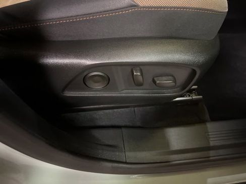 Used 2025 Chevrolet Equinox ACTIV w/ Safety and Technology Package image 61