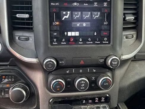Used 2019 RAM 1500 Big Horn AWD/4WD image 24