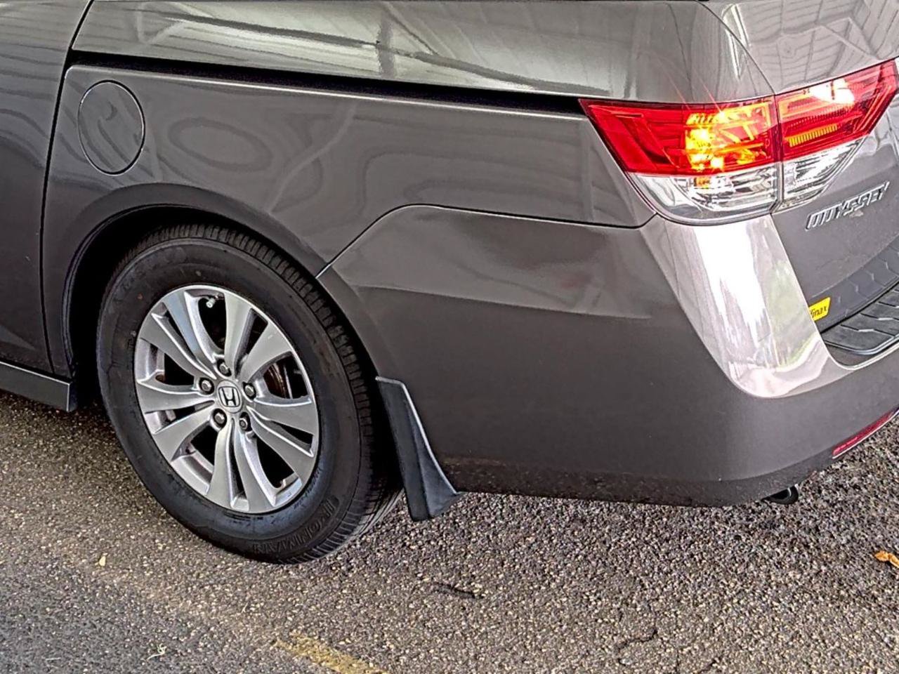 Used 2014 Honda Odyssey EX-L image 17