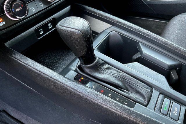 Certified 2025 Honda Accord SE image 20