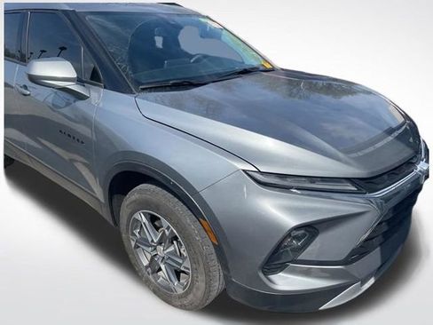 Used 2024 Chevrolet Blazer LT w/ Convenience Package image 2