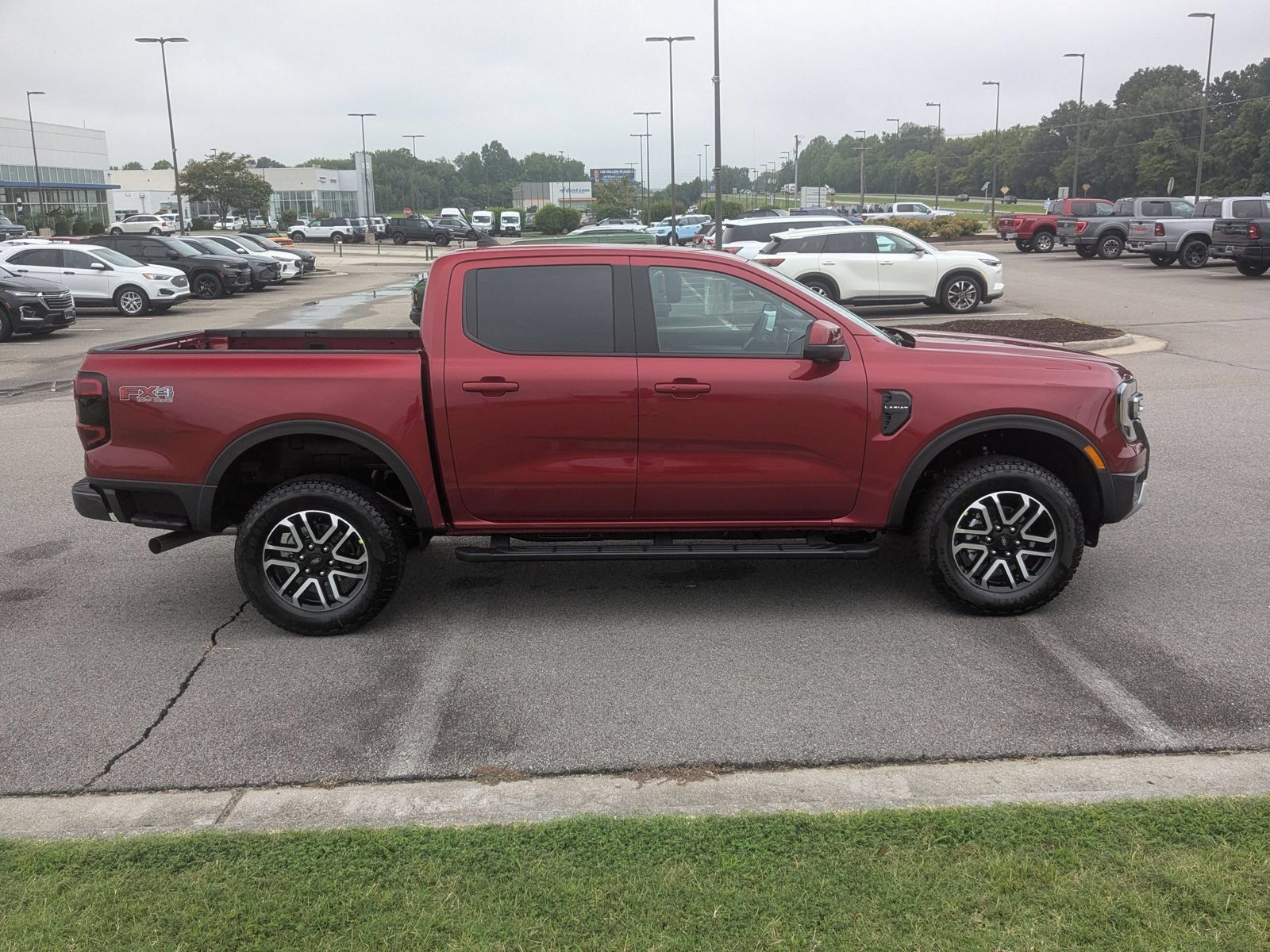 New 2026 Ford Ranger Lariat w/ FX4 Off-Road Package AWD/4WD image 2