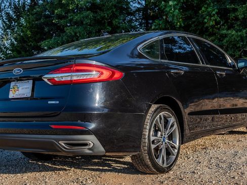Used 2020 Ford Fusion Titanium AWD/4WD image 5