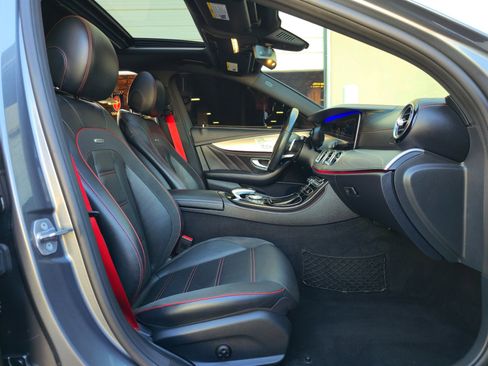 Used 2018 Mercedes-Benz E 43 AMG 4MATIC Sedan image 24