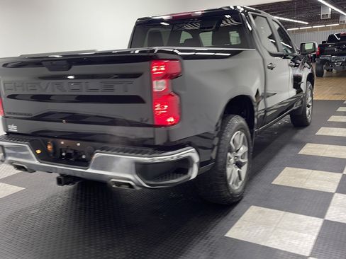 Used 2021 Chevrolet Silverado 1500 LT w/ Z71 Off-Road Package AWD/4WD image 17