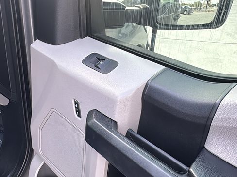 Used 2021 Ford F250 XL w/ STX Appearance Package image 29