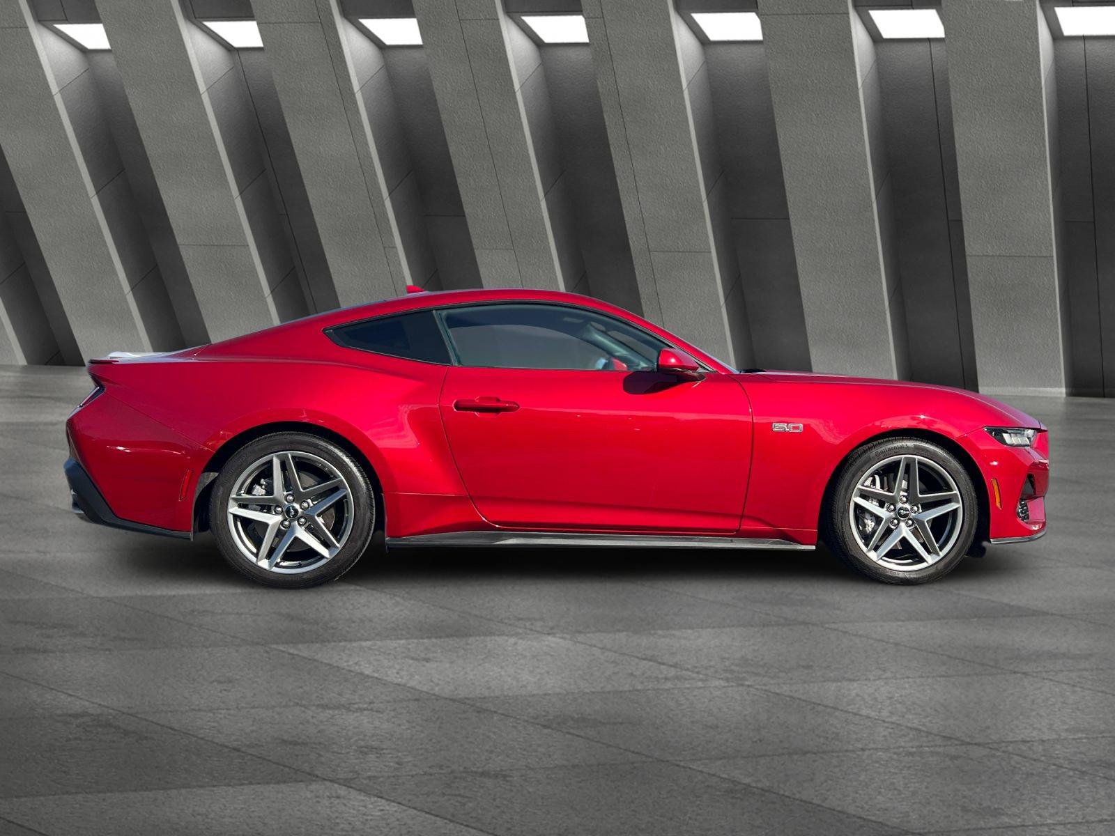 Used 2024 Ford Mustang GT RWD image 3