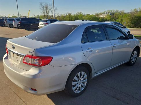 Used 2013 Toyota Corolla LE FWD image 11