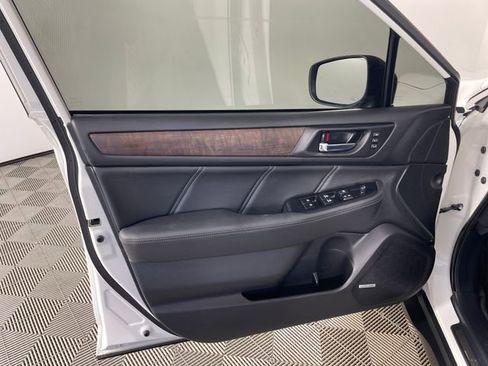 Used 2019 Subaru Outback 3.6R Limited w/ Protection Package #1 AWD/4WD image 17