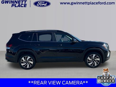 Used 2024 Volkswagen Atlas SE image 4