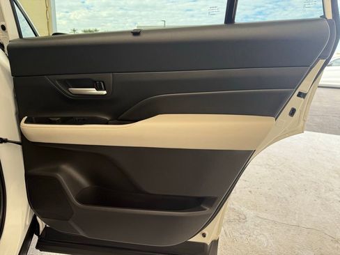 Used 2024 Toyota Grand Highlander Platinum image 17