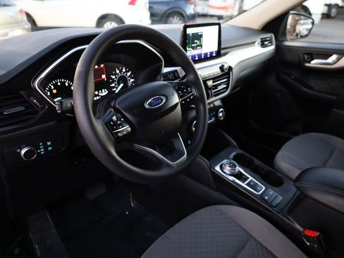Used 2020 Ford Escape SE image 20