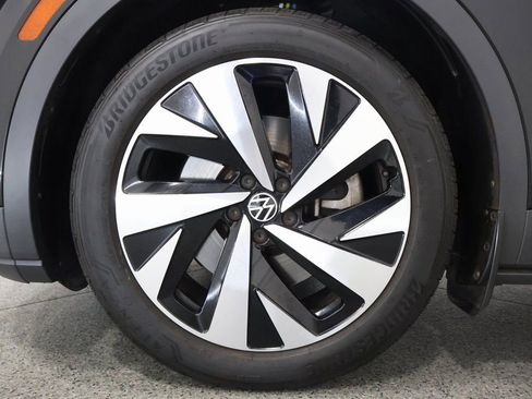 Used 2021 Volkswagen ID.4 Pro S w/ Gradient Package image 5