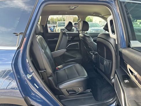 Certified 2023 Kia Telluride S FWD image 11