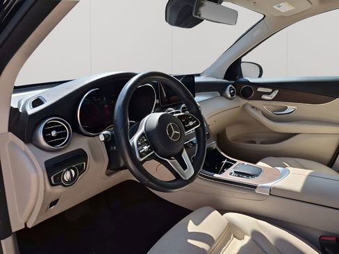 Used 2022 Mercedes-Benz GLC 300 4MATIC w/ Driver Assistance Package image 30