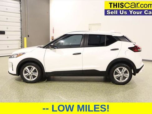 Used 2023 Nissan Kicks S image 4