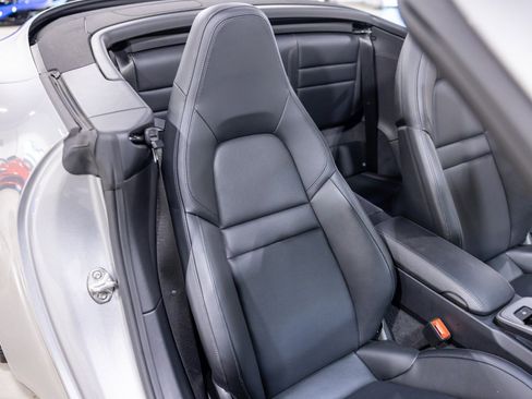 Used 2024 Porsche 911 Carrera S w/ Sport Package image 24