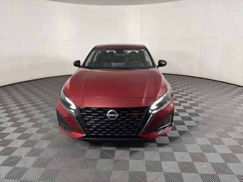 Used 2023 Nissan Altima 2.5 SR w/ SR Premium Package FWD image 21