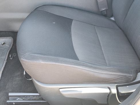 Used 2020 Nissan Sentra SV FWD image 25