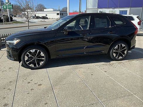 New 2026 Volvo XC60 B5 Plus w/ Protection Package Premier AWD/4WD image 11