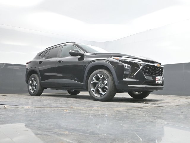 Used 2024 Chevrolet Trax LT FWD image 42