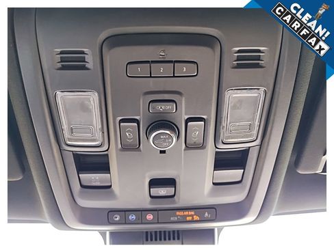 Used 2023 GMC Yukon XL Denali AWD/4WD image 26