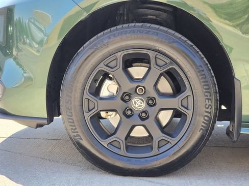 Used 2025 Toyota Sienna XLE Woodland Edition AWD/4WD image 8