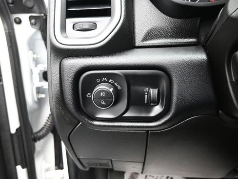 Used 2024 RAM 3500 Big Horn image 11