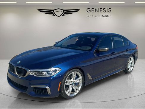 Used 2020 BMW M550i xDrive image 1
