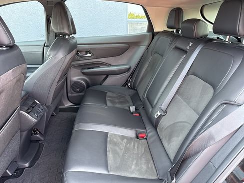 Certified 2024 Nissan Ariya AWD image 6