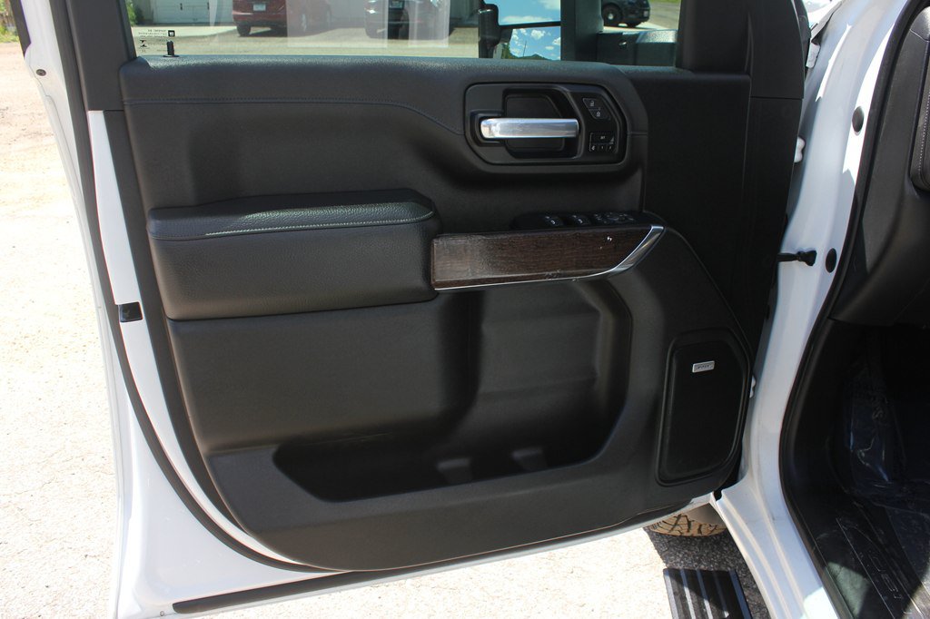Used 2023 GMC Sierra 3500 Denali w/ Denali Ultimate Package AWD/4WD image 29