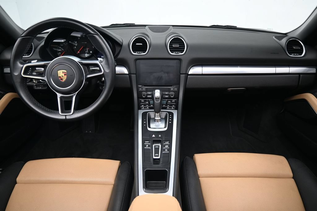 Used 2021 Porsche 718 Boxster RWD image 6