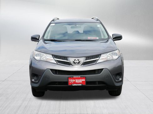 Used 2013 Toyota RAV4 LE AWD/4WD image 2
