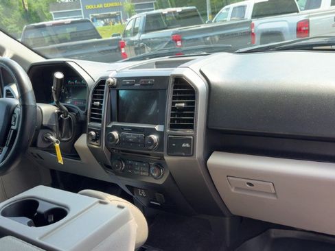 Used 2018 Ford F150 XLT w/ Equipment Group 302A Luxury AWD/4WD image 15