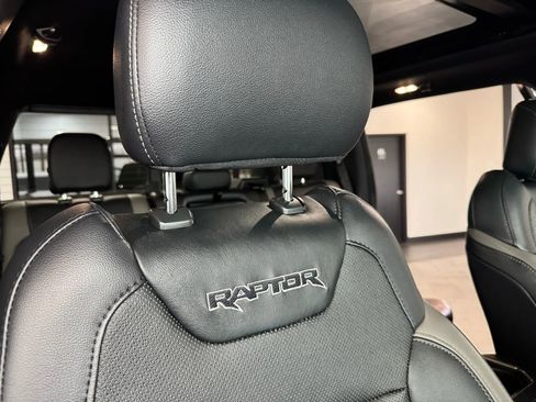 Used 2018 Ford F150 Raptor w/ Equipment Group 802A Luxury image 43