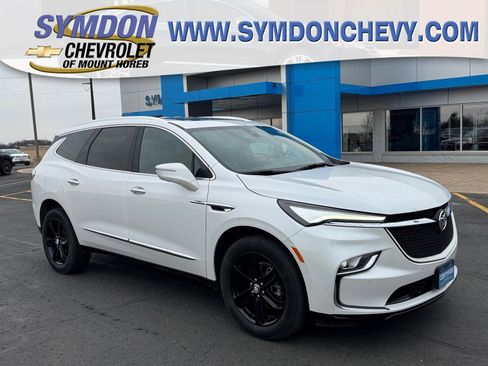 Certified 2023 Buick Enclave Essence w/ Experience Buick Package image 1