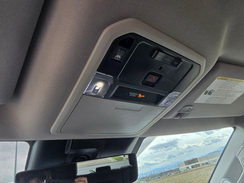 Used 2024 Toyota Tundra Limited image 25