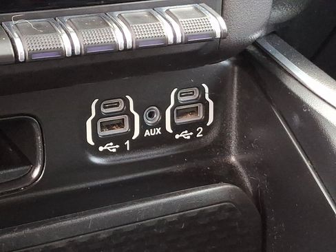 Used 2020 RAM 1500 Big Horn AWD/4WD image 25