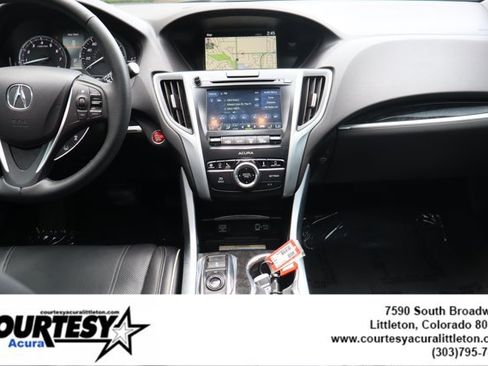 Used 2018 Acura TLX w/ Advance Package FWD image 9