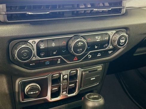 Used 2024 Jeep Wrangler Sport S w/ Convenience Group image 23