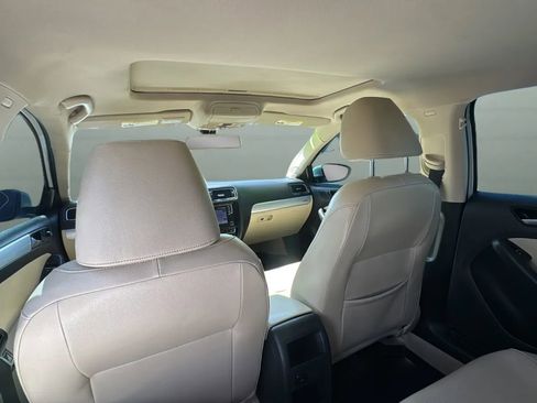 Used 2016 Volkswagen Jetta SEL Premium FWD image 39