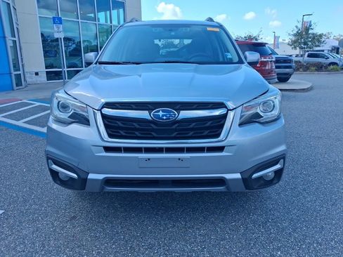 Used 2018 Subaru Forester 2.5i Touring image 2