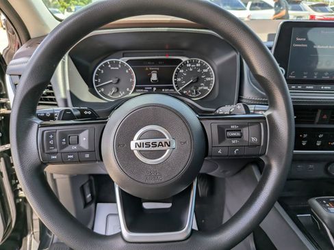 Used 2021 Nissan Rogue S FWD image 28