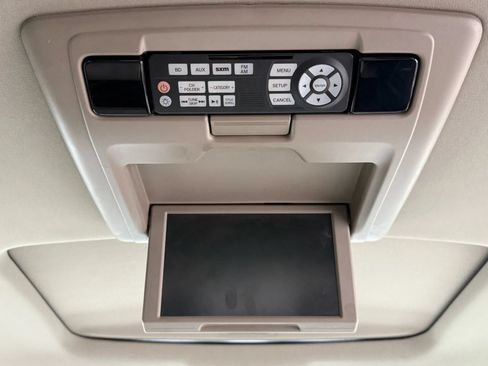 Used 2016 Honda Pilot Touring image 40