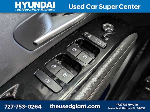 Certified 2022 Hyundai Tucson SEL w/ Convenience Package FWD image 29