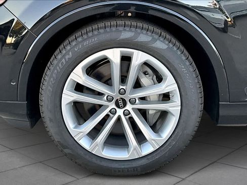 New 2026 Audi Q7 3.0T Premium Plus w/ Premium Plus Package AWD/4WD image 11